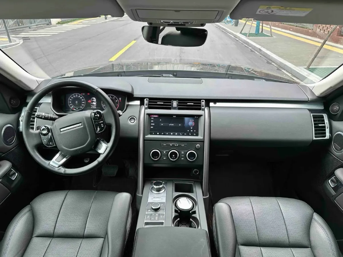 2020 Land Rover Discovery 2.0T 300HP L4 8AT,autocango,china used car exporter,china ev exporter,chinese used car exporter,chinese used ev exporter