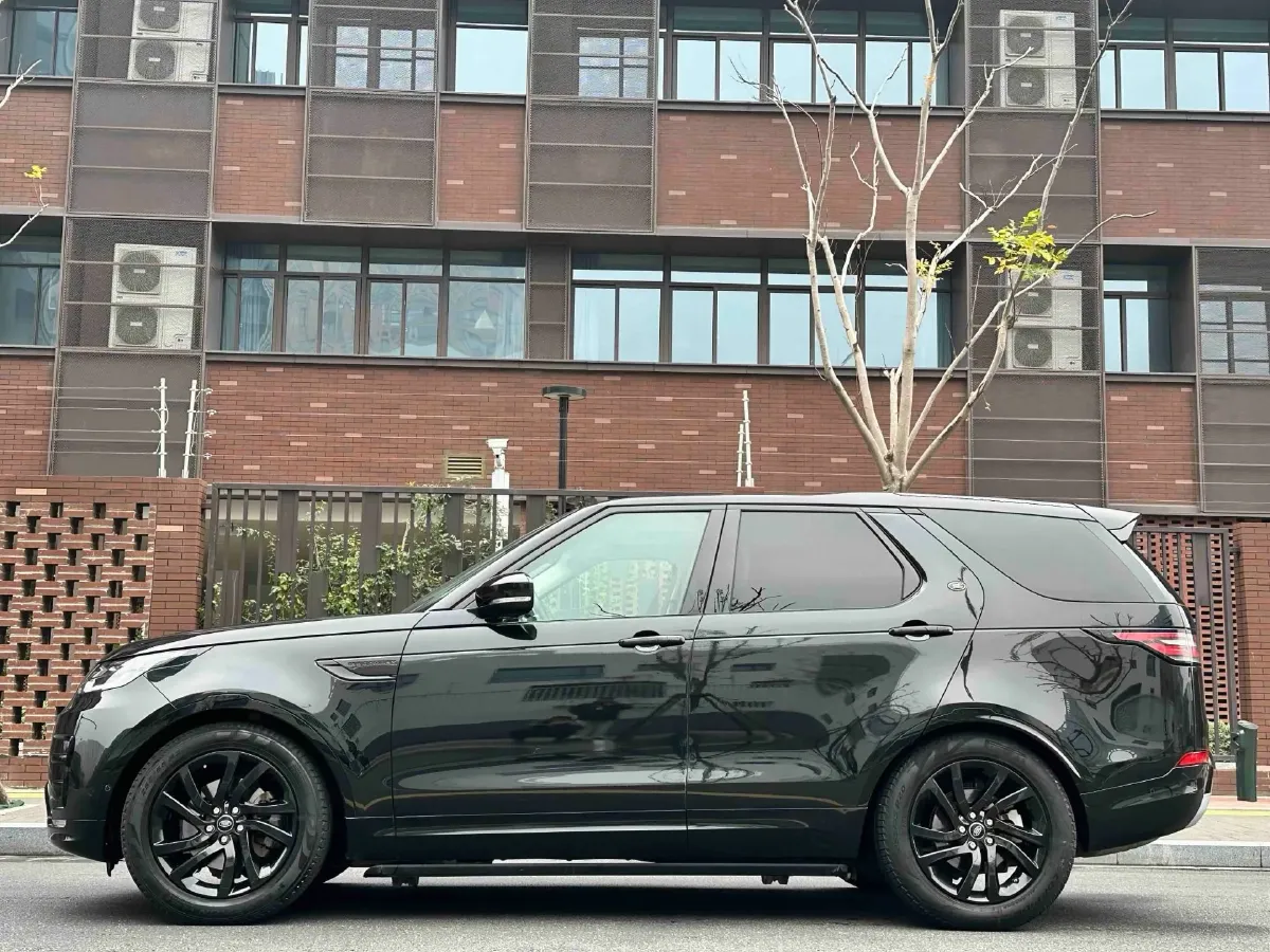 2020 Land Rover Discovery 2.0T 300HP L4 8AT,autocango,china used car exporter,china ev exporter,chinese used car exporter,chinese used ev exporter