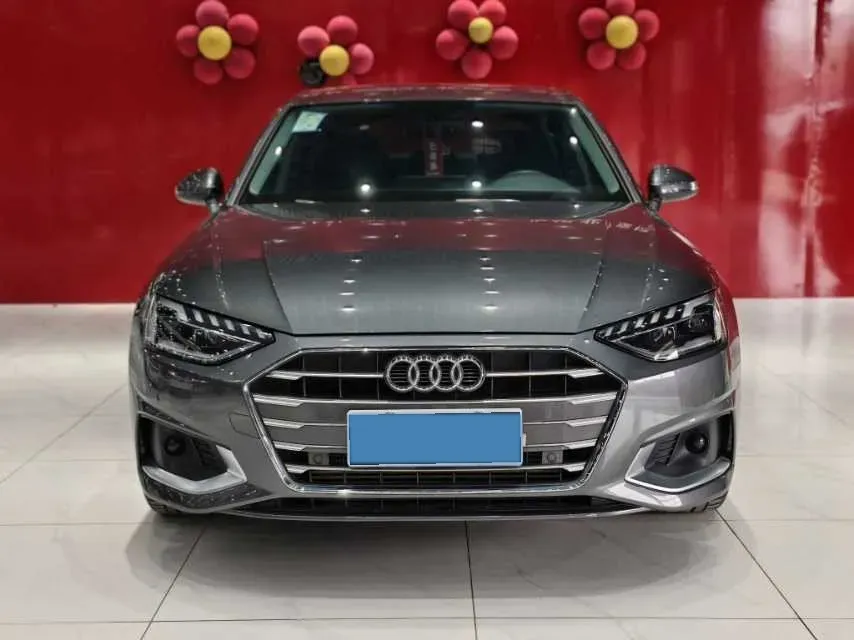 2020 Audi A4L 2.0T 190HP L4 7DCT,autocango,china used car exporter,china ev exporter,chinese used car exporter,chinese used ev exporter