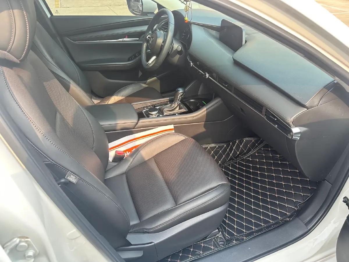 2022 Mazda 3 Axela 2.0L 158HP L4 6AT,autocango,china used car exporter,china ev exporter,chinese used car exporter,chinese used ev exporter