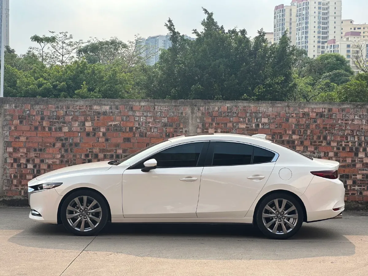 2022 Mazda 3 Axela 2.0L 158HP L4 6AT,autocango,china used car exporter,china ev exporter,chinese used car exporter,chinese used ev exporter