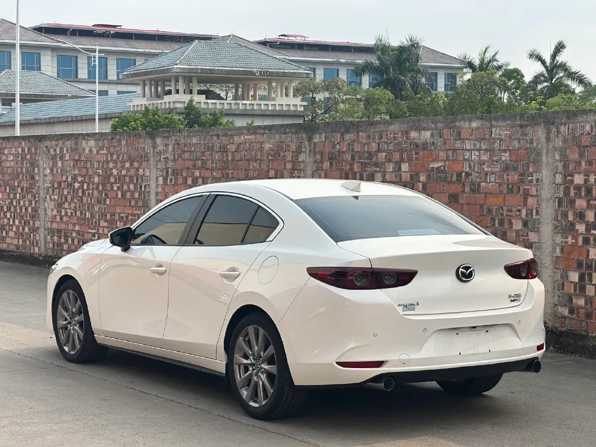 2022 Mazda 3 Axela 2.0L 158HP L4 6AT,autocango,china used car exporter,china ev exporter,chinese used car exporter,chinese used ev exporter