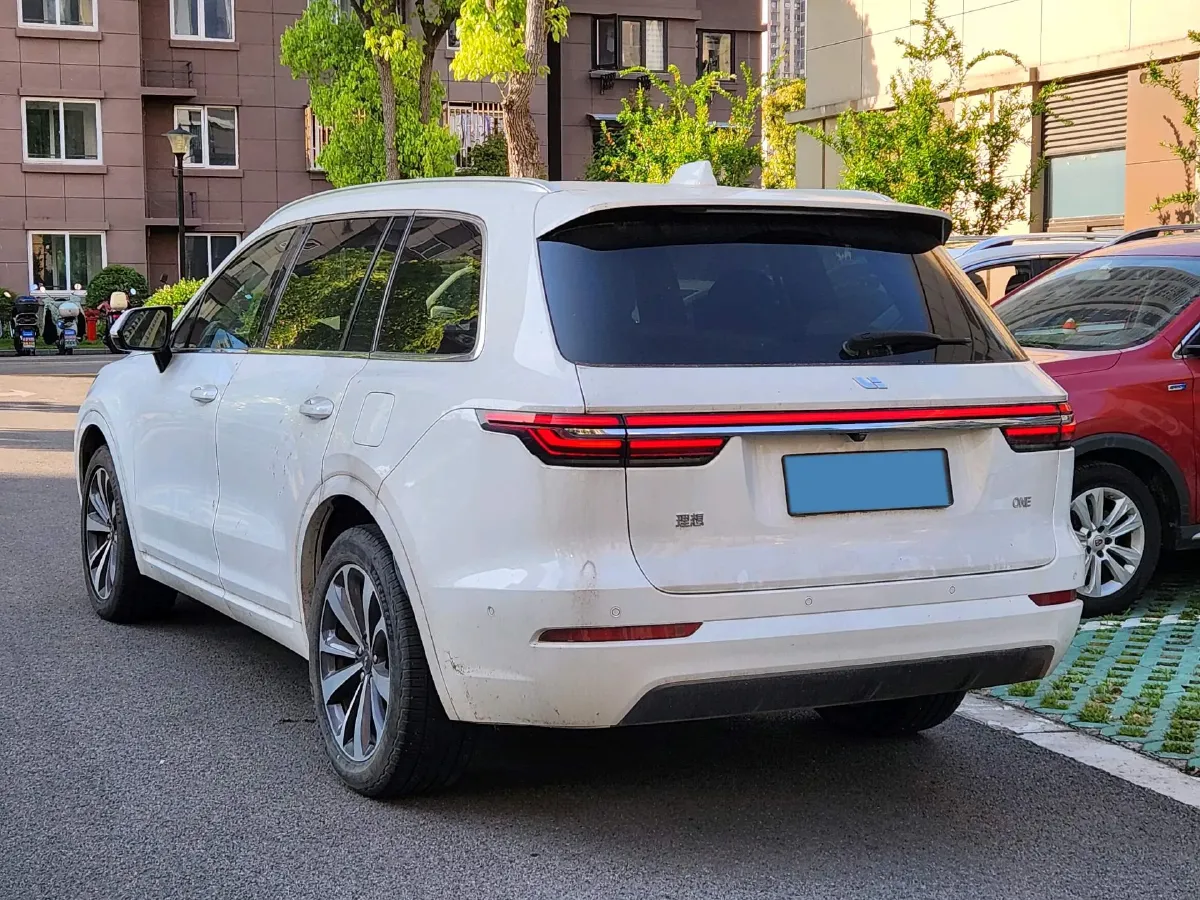 2021 Li ONE Range Extended 131HP REEV 40.5KWH,autocango,china used car exporter,china ev exporter,chinese used car exporter,chinese used ev exporter