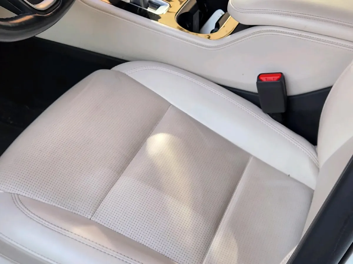 2021 Li ONE Range Extended 131HP REEV 40.5KWH,autocango,china used car exporter,china ev exporter,chinese used car exporter,chinese used ev exporter