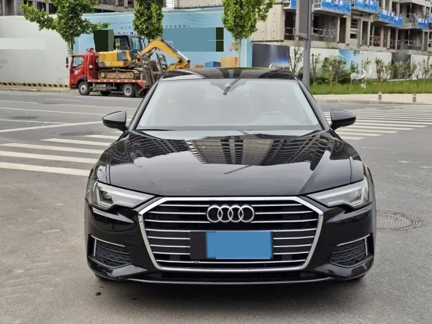 2019 Audi A6L 2.0T 190HP L4 7DCT,autocango,china used car exporter,china ev exporter,chinese used car exporter,chinese used ev exporter