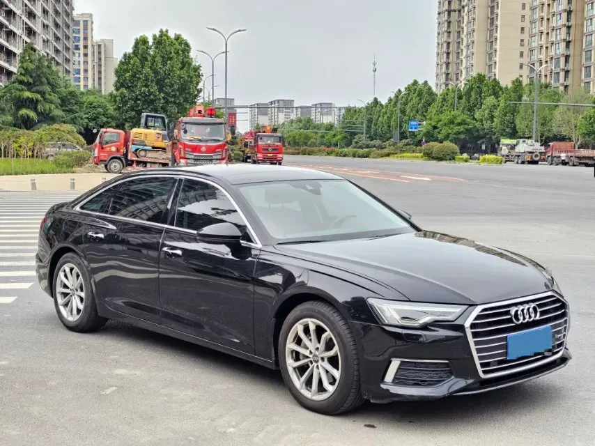2019 Audi A6L 2.0T 190HP L4 7DCT,autocango,china used car exporter,china ev exporter,chinese used car exporter,chinese used ev exporter