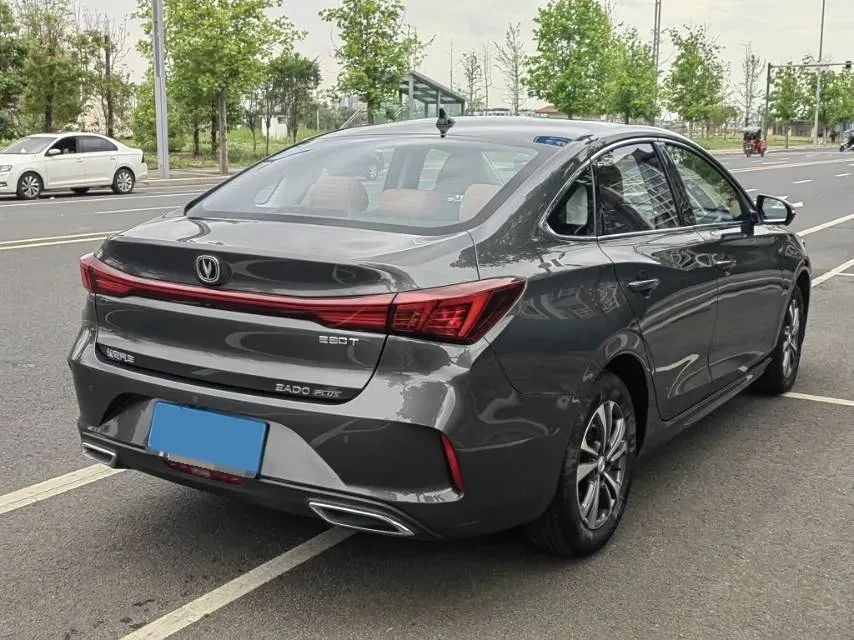 2023 ChangAn Eado 1.4T 160HP L4 7DCT,autocango,china used car exporter,china ev exporter,chinese used car exporter,chinese used ev exporter
