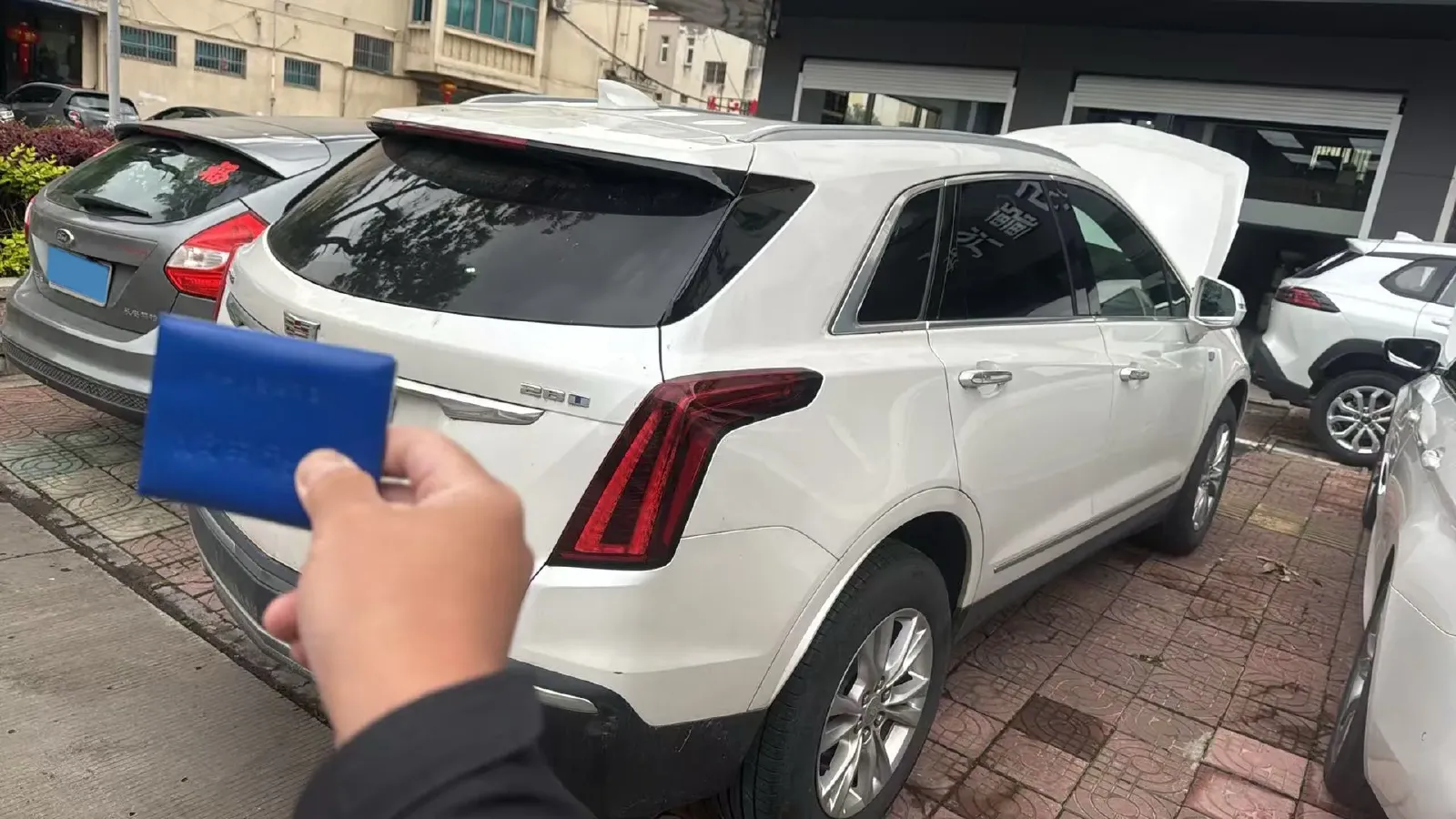 2023 Cadillac XT5 2.0T 237HP L4 9AT,autocango,china used car exporter,china ev exporter,chinese used car exporter,chinese used ev exporter