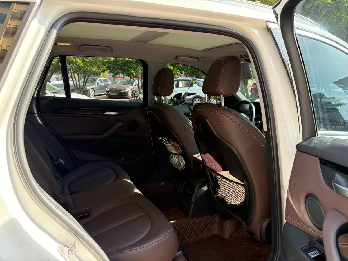 2020 BMW X1 2.0T 192HP L4 7DCT,autocango,china used car exporter,china ev exporter,chinese used car exporter,chinese used ev exporter
