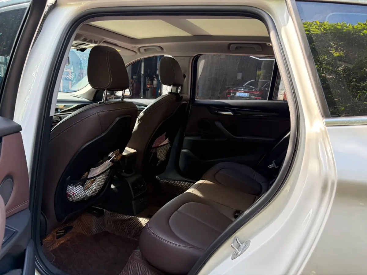 2020 BMW X1 2.0T 192HP L4 7DCT,autocango,china used car exporter,china ev exporter,chinese used car exporter,chinese used ev exporter