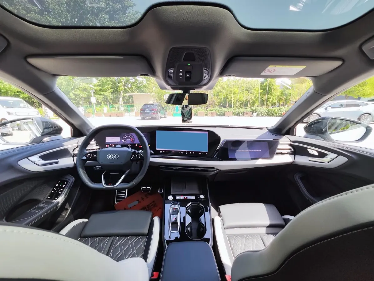 2026 Audi A5L 2.0T 204HP L4 7DCT,autocango,china used car exporter,china ev exporter,chinese used car exporter,chinese used ev exporter