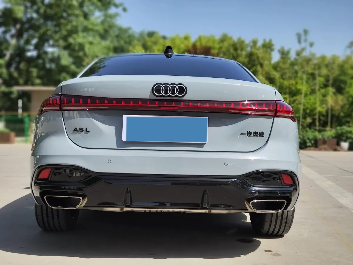 2026 Audi A5L 2.0T 204HP L4 7DCT,autocango,china used car exporter,china ev exporter,chinese used car exporter,chinese used ev exporter