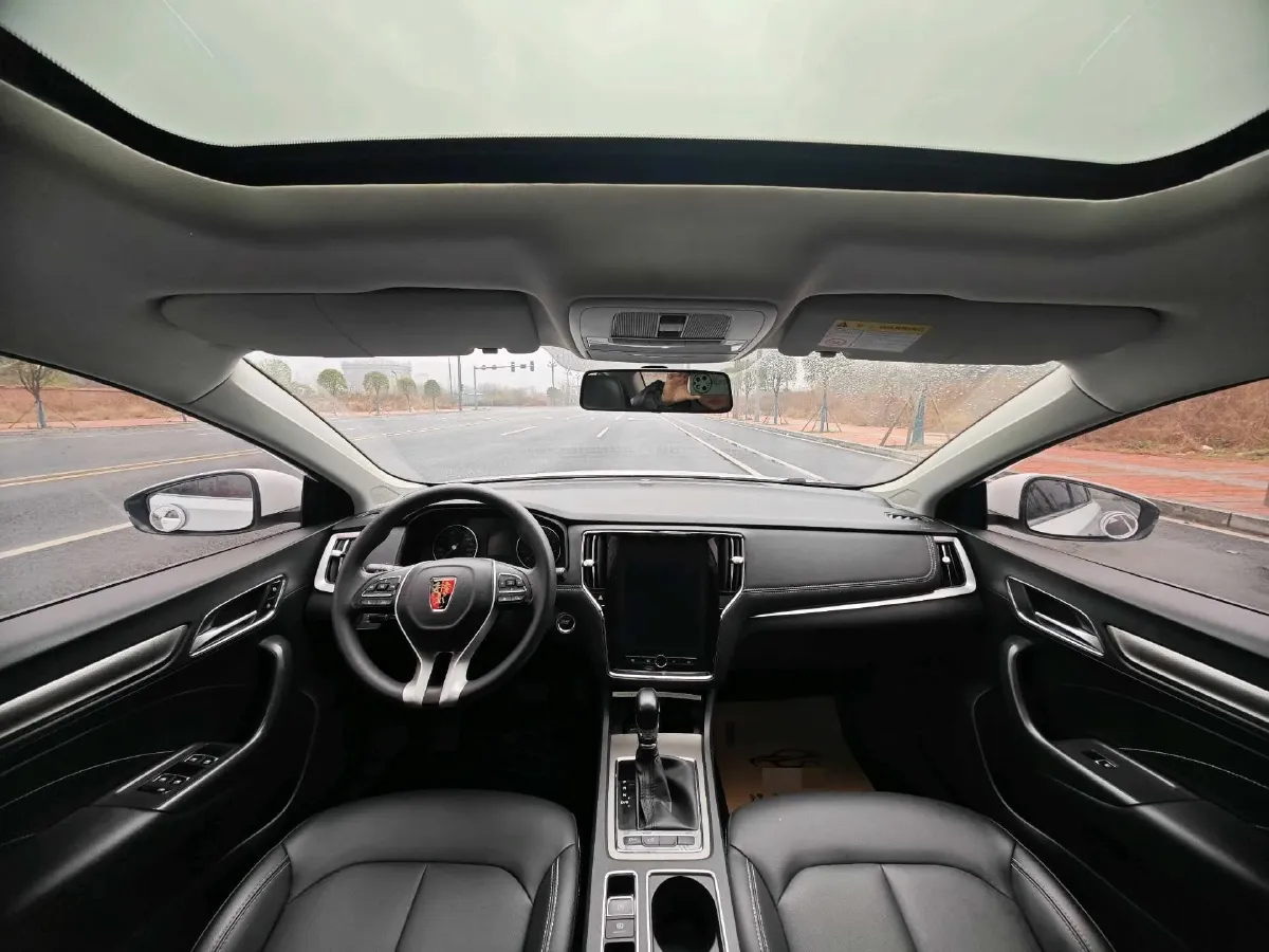 2020 Roewe i6 1.6L 125HP L4 CVT,autocango,china used car exporter,china ev exporter,chinese used car exporter,chinese used ev exporter