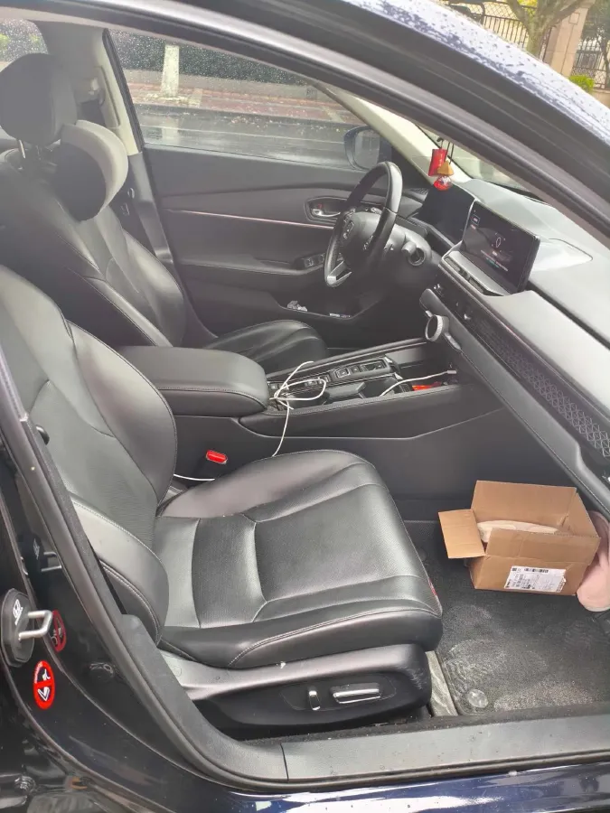 2023 Honda Accord 2.0L 148HP L4 E-CVT PHEV 17.7KWH,autocango,china used car exporter,china ev exporter,chinese used car exporter,chinese used ev exporter