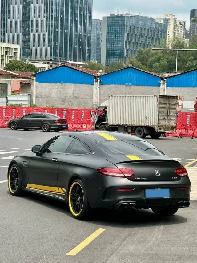 2021 Mercedes-Benz C AMG 4.0T 476HP V8 9AT,autocango,china used car exporter,china ev exporter,chinese used car exporter,chinese used ev exporter