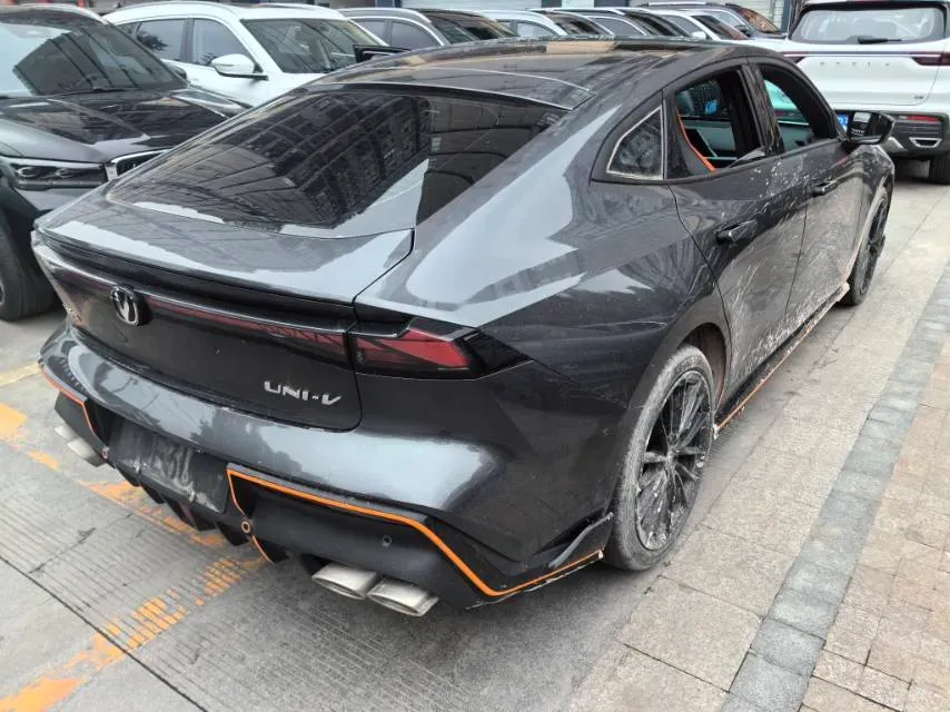 2023 ChangAn UNI-V 1.5T 188HP L4 7DCT,autocango,china used car exporter,china ev exporter,chinese used car exporter,chinese used ev exporter