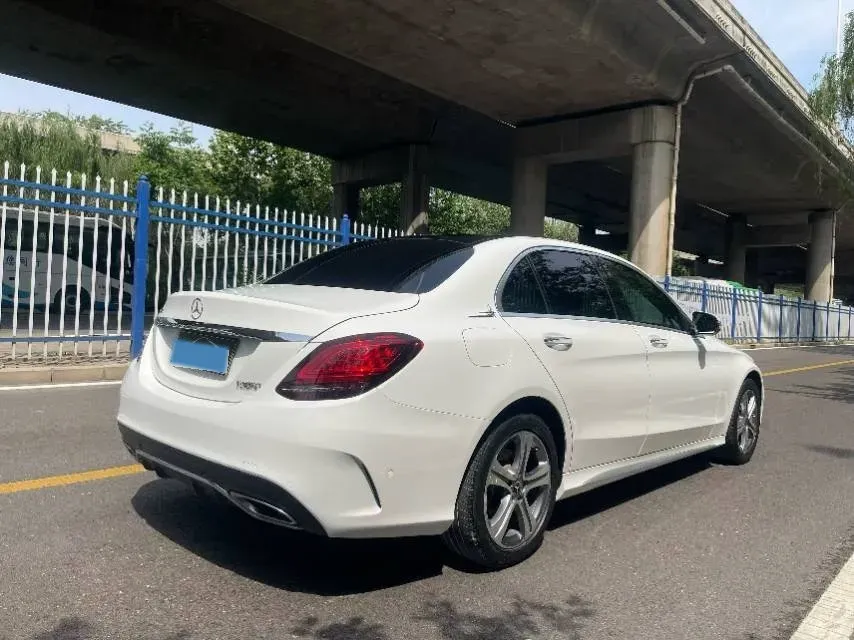 2020 Mercedes-Benz C Class 1.5T 184HP L4 9AT,autocango,china used car exporter,china ev exporter,chinese used car exporter,chinese used ev exporter