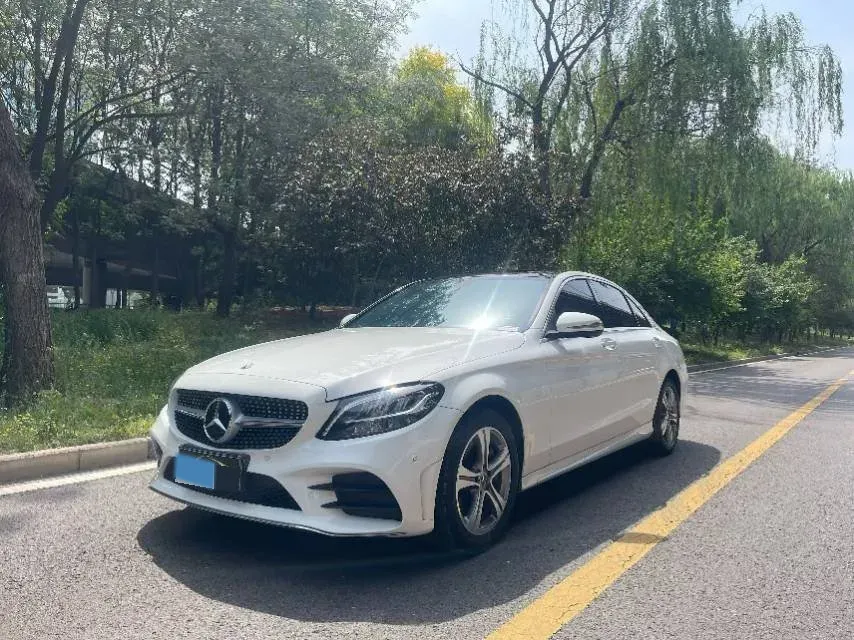 2020 Mercedes-Benz C Class 1.5T 184HP L4 9AT,autocango,china used car exporter,china ev exporter,chinese used car exporter,chinese used ev exporter