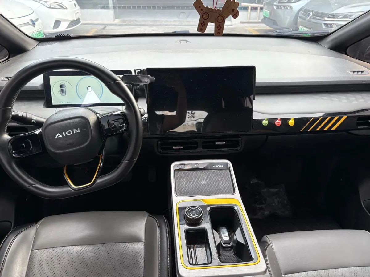 2022 Geely Okavango 1.8T 184HP L4 7DCT,autocango,china used car exporter,china ev exporter,chinese used car exporter,chinese used ev exporter