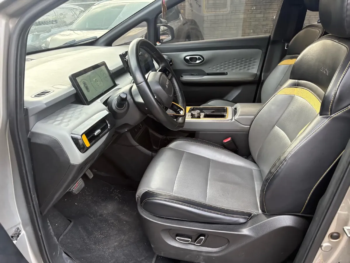 2022 Geely Okavango 1.8T 184HP L4 7DCT,autocango,china used car exporter,china ev exporter,chinese used car exporter,chinese used ev exporter