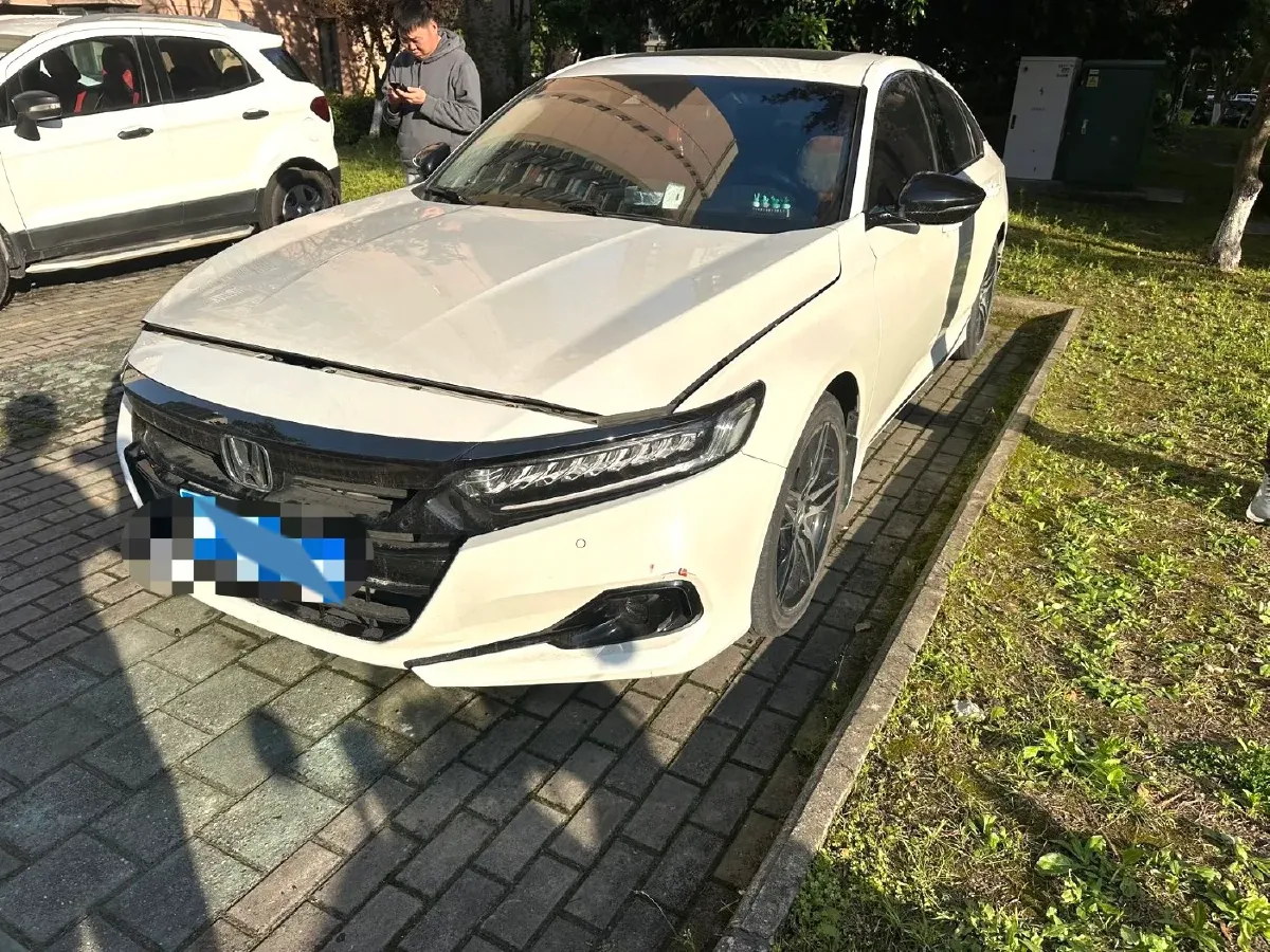 2022 Honda Accord 1.5T 194HP L4 CVT,autocango,china used car exporter,china ev exporter,chinese used car exporter,chinese used ev exporter
