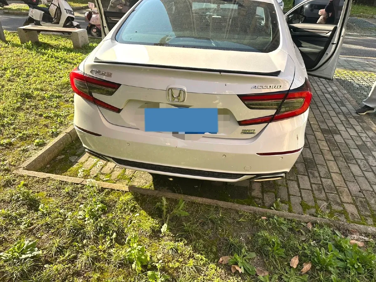 2022 Honda Accord 1.5T 194HP L4 CVT,autocango,china used car exporter,china ev exporter,chinese used car exporter,chinese used ev exporter
