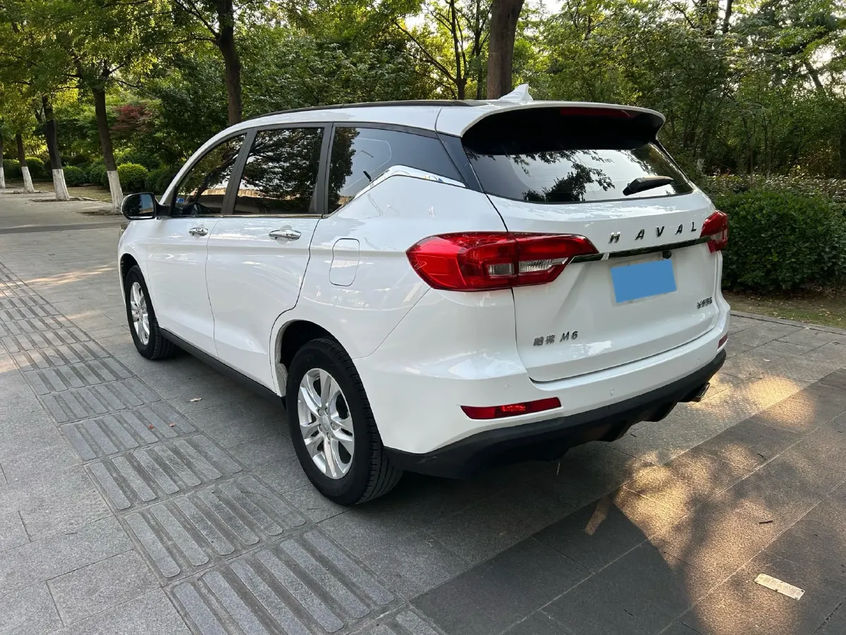 2019 Haval M6 1.5T 150HP L4 7DCT,autocango,china used car exporter,china ev exporter,chinese used car exporter,chinese used ev exporter