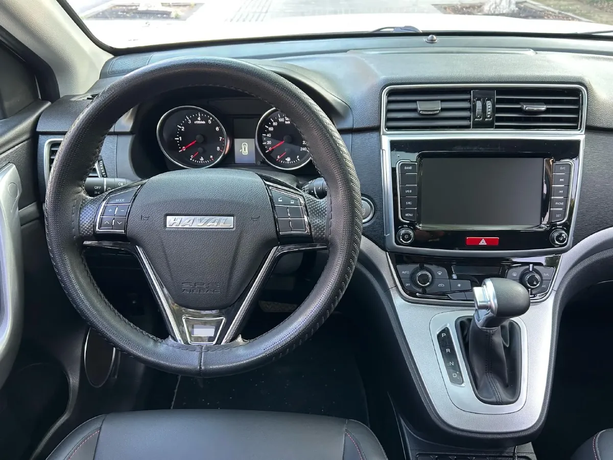 2019 Haval M6 1.5T 150HP L4 7DCT,autocango,china used car exporter,china ev exporter,chinese used car exporter,chinese used ev exporter