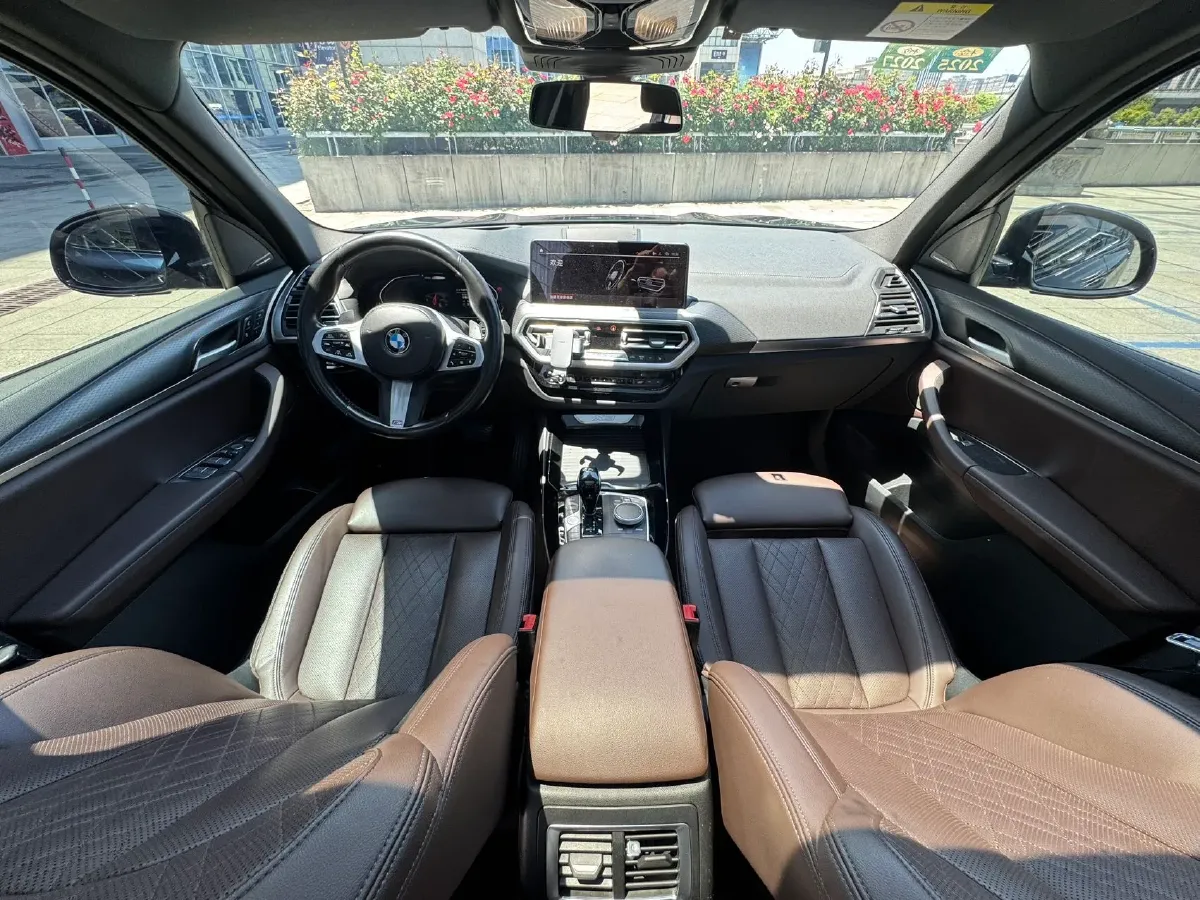 2022 BMW X3 2.0T 252HP L4 8AT,autocango,china used car exporter,china ev exporter,chinese used car exporter,chinese used ev exporter