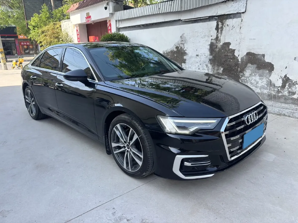 2022 Audi A6L 2.0T 190HP L4 7DCT,autocango,china used car exporter,china ev exporter,chinese used car exporter,chinese used ev exporter