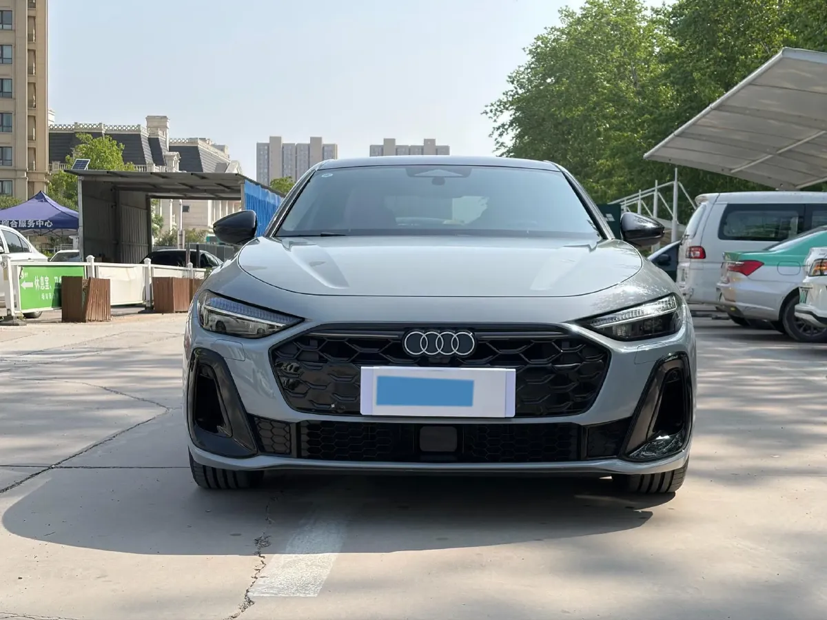 2026 Audi A5L 2.0T 170HP L4 7DCT,autocango,china used car exporter,china ev exporter,chinese used car exporter,chinese used ev exporter