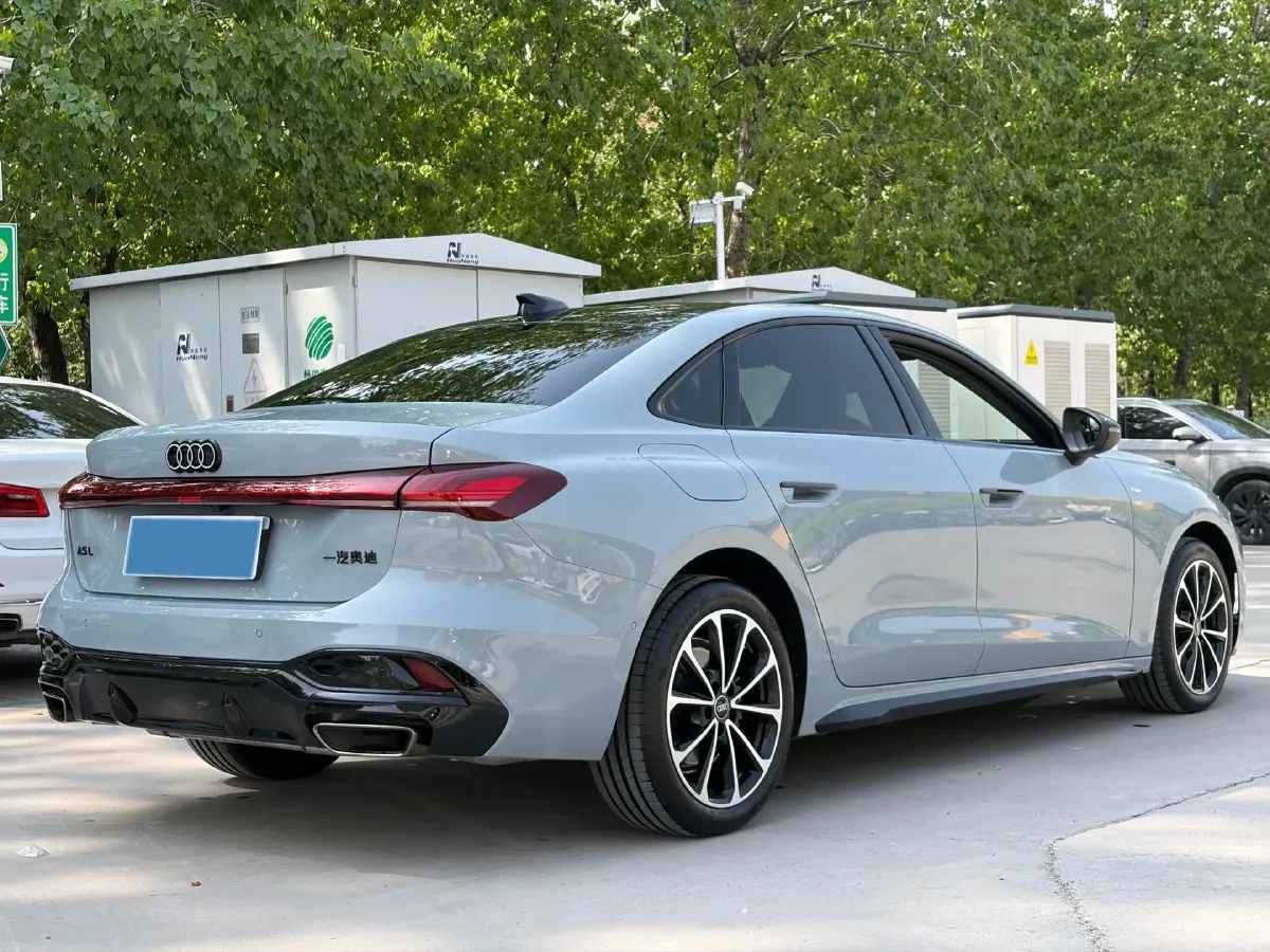 2026 Audi A5L 2.0T 170HP L4 7DCT,autocango,china used car exporter,china ev exporter,chinese used car exporter,chinese used ev exporter