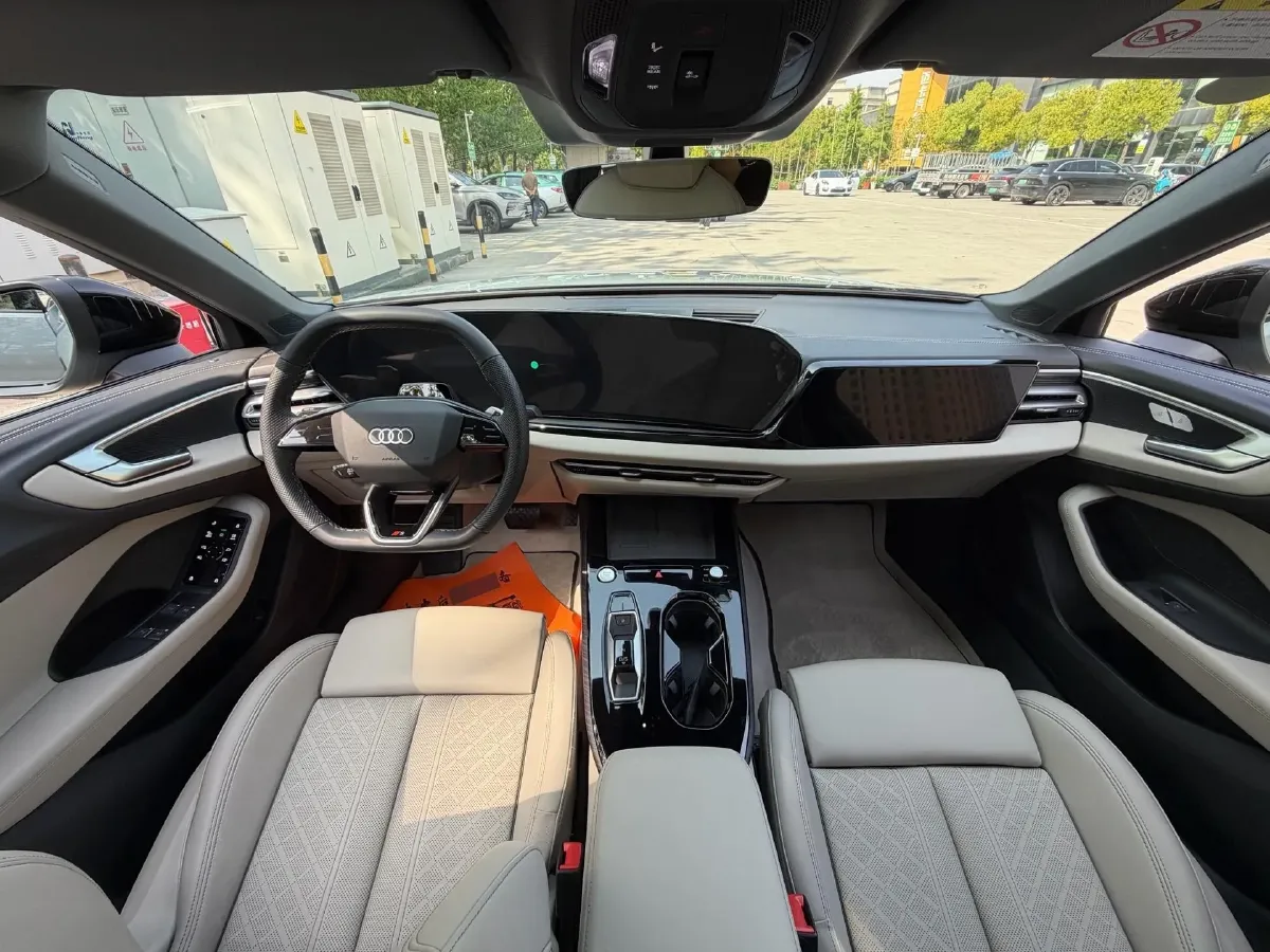 2026 Audi A5L 2.0T 170HP L4 7DCT,autocango,china used car exporter,china ev exporter,chinese used car exporter,chinese used ev exporter