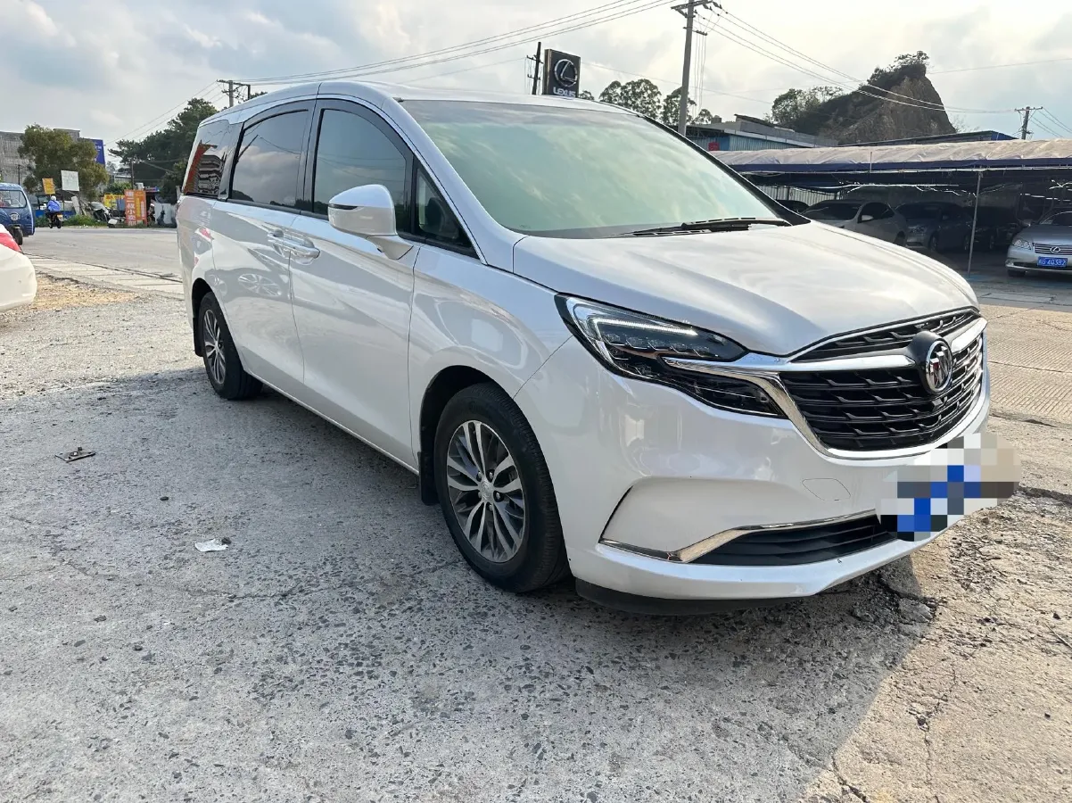 2022 Buick GL8 2.0T 237HP L4 9AT,autocango,china used car exporter,china ev exporter,chinese used car exporter,chinese used ev exporter