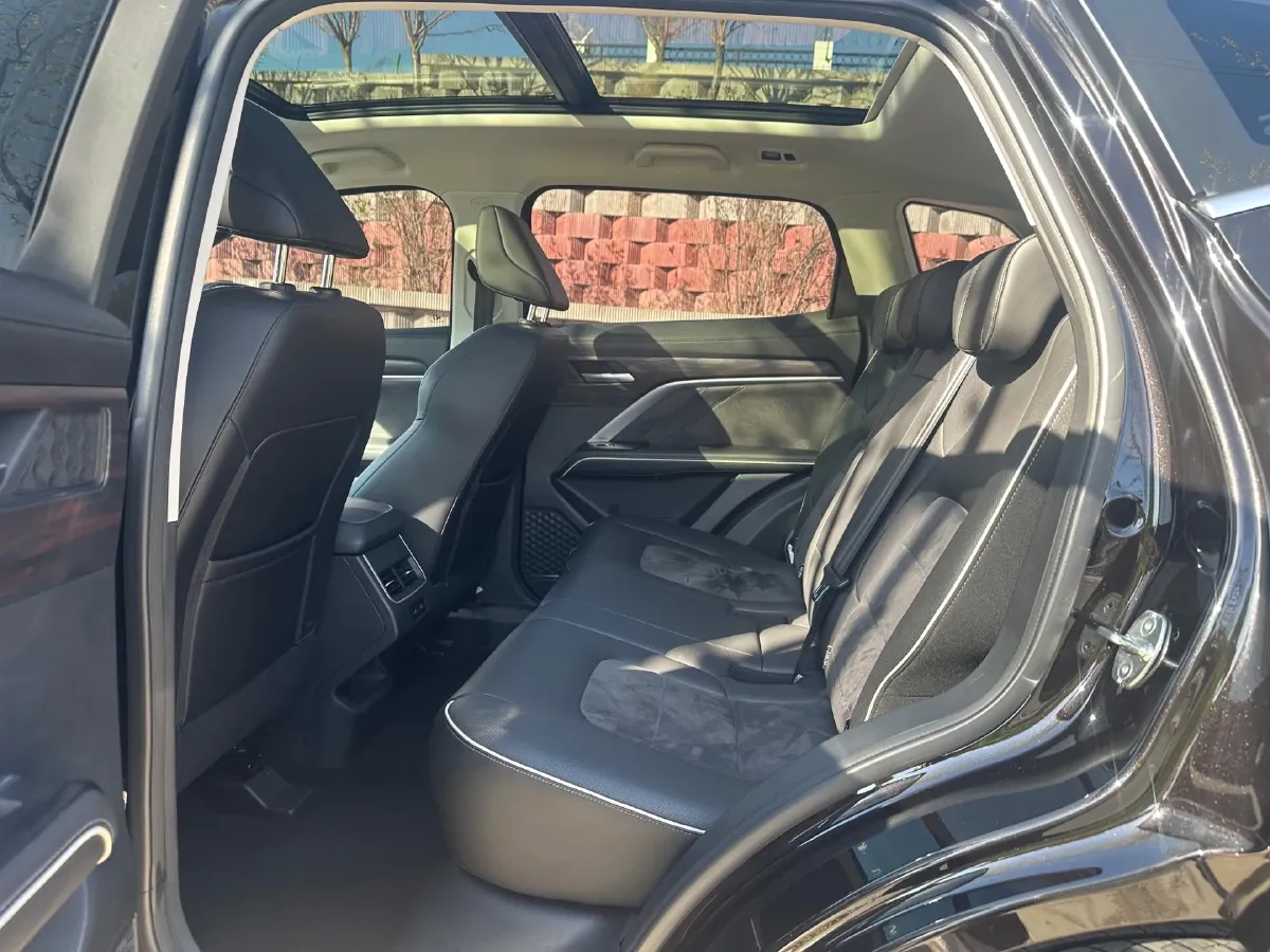 2021 Haval H6 1.5T 169HP L4 7DCT,autocango,china used car exporter,china ev exporter,chinese used car exporter,chinese used ev exporter