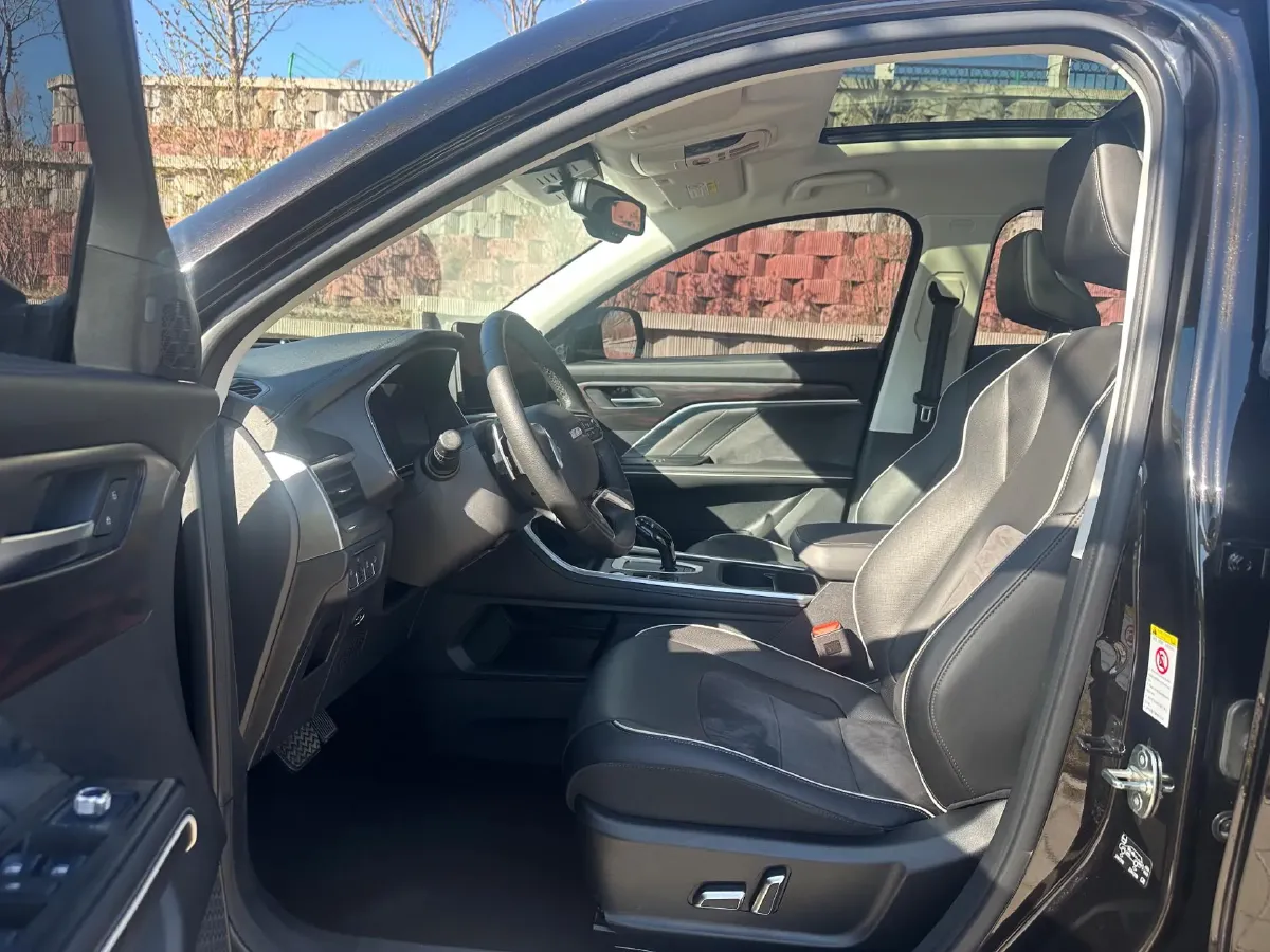 2021 Haval H6 1.5T 169HP L4 7DCT,autocango,china used car exporter,china ev exporter,chinese used car exporter,chinese used ev exporter