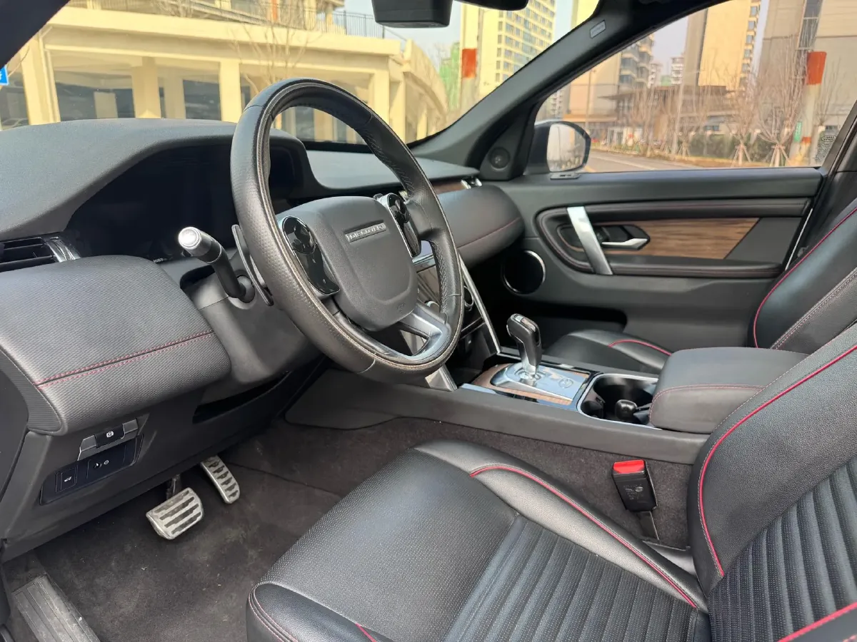 2020 Land Rover Discovery Sport 2.0T 249HP L4 9AT,autocango,china used car exporter,china ev exporter,chinese used car exporter,chinese used ev exporter