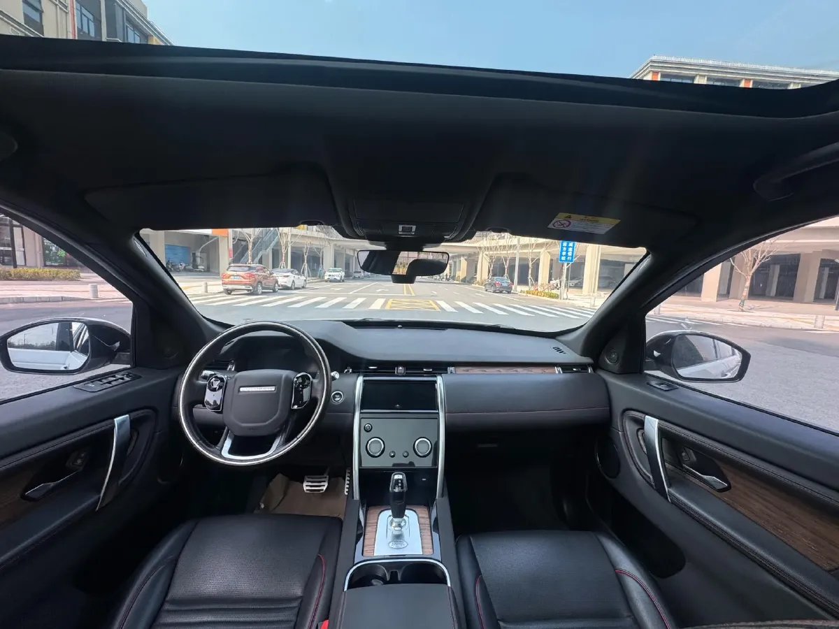 2020 Land Rover Discovery Sport 2.0T 249HP L4 9AT,autocango,china used car exporter,china ev exporter,chinese used car exporter,chinese used ev exporter