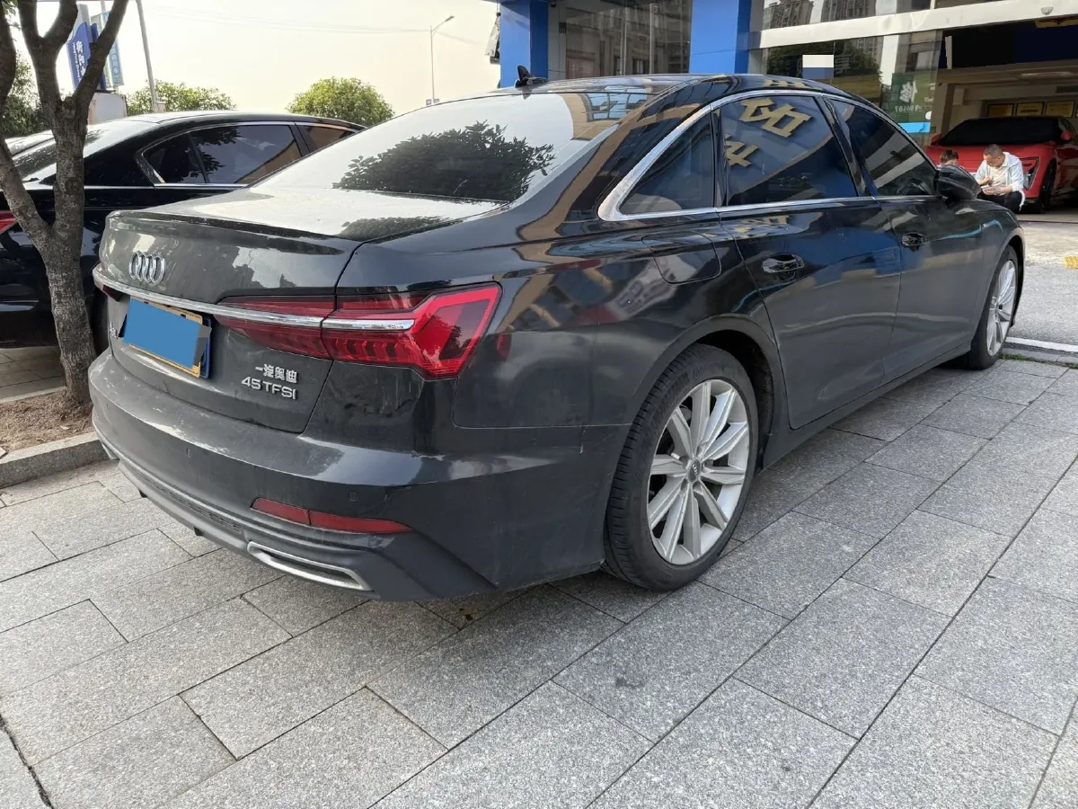 2020 Audi A6L 2.0T 224HP L4 7DCT,autocango,china used car exporter,china ev exporter,chinese used car exporter,chinese used ev exporter
