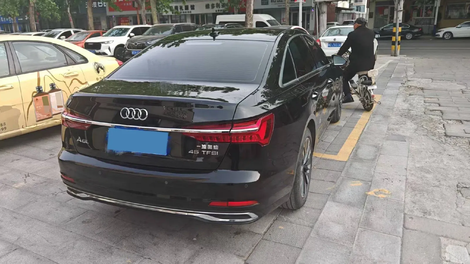 2023 Audi A6L 2.0T 245HP L4 7DCT,autocango,china used car exporter,china ev exporter,chinese used car exporter,chinese used ev exporter