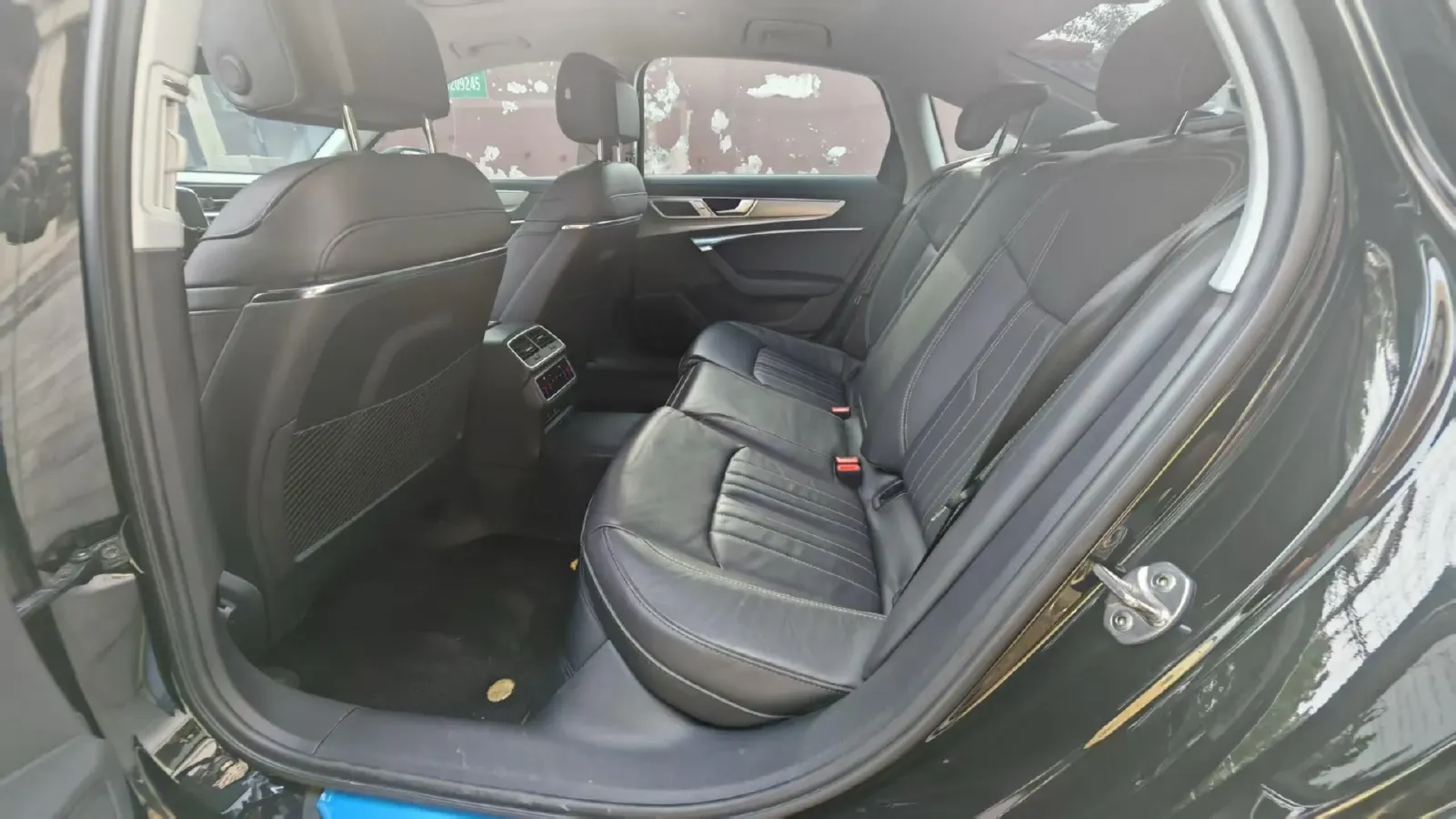 2023 Audi A6L 2.0T 245HP L4 7DCT,autocango,china used car exporter,china ev exporter,chinese used car exporter,chinese used ev exporter