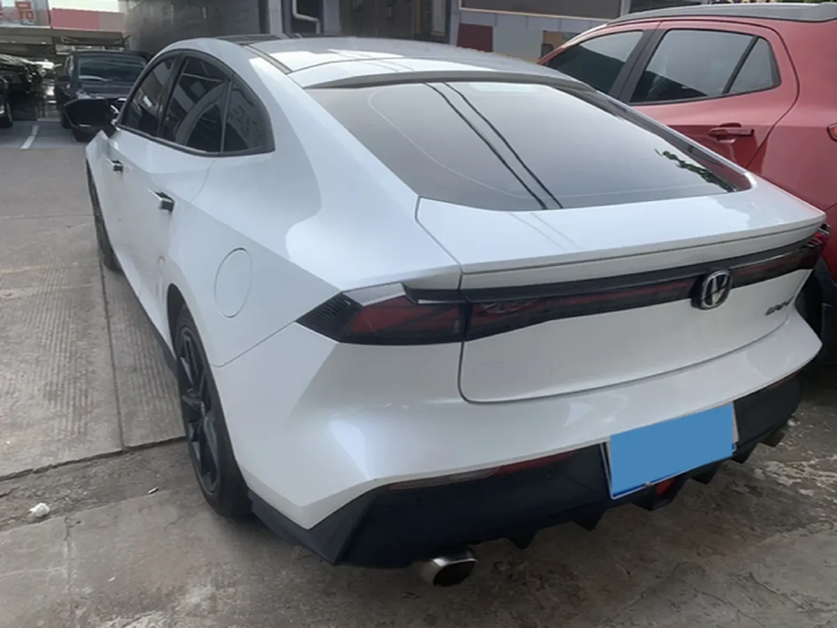 2022 ChangAn UNI-V 1.5T 188HP L4 7DCT,autocango,china used car exporter,china ev exporter,chinese used car exporter,chinese used ev exporter