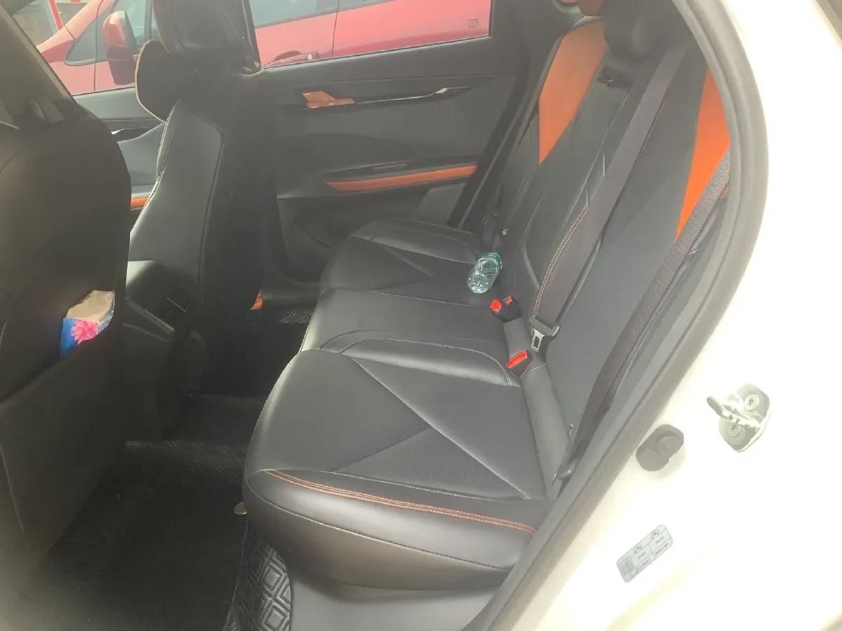 2022 ChangAn UNI-V 1.5T 188HP L4 7DCT,autocango,china used car exporter,china ev exporter,chinese used car exporter,chinese used ev exporter