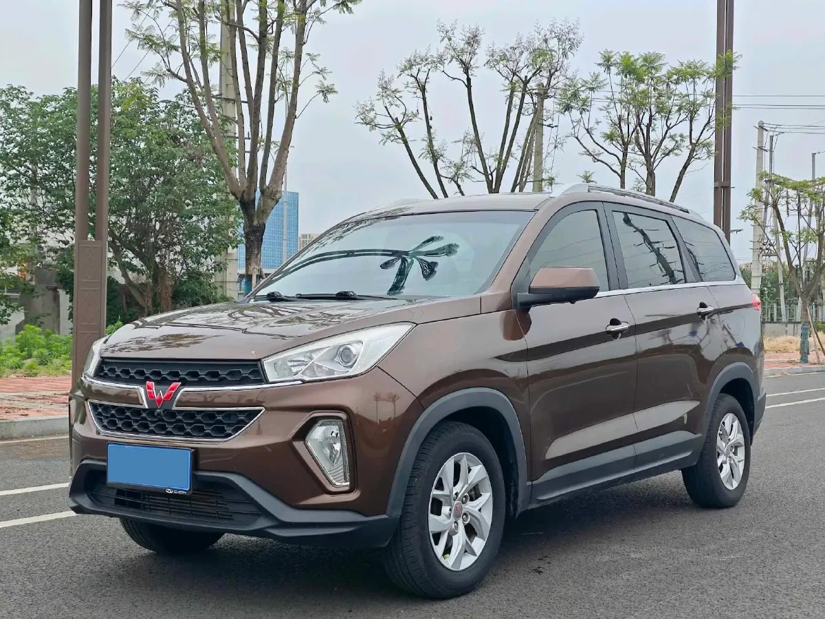 2018 WuLing HongGuang S3 1.5T 150HP L4 6MT,autocango,china used car exporter,china ev exporter,chinese used car exporter,chinese used ev exporter