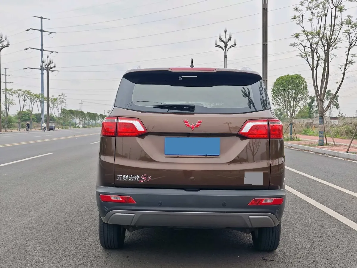 2018 WuLing HongGuang S3 1.5T 150HP L4 6MT,autocango,china used car exporter,china ev exporter,chinese used car exporter,chinese used ev exporter