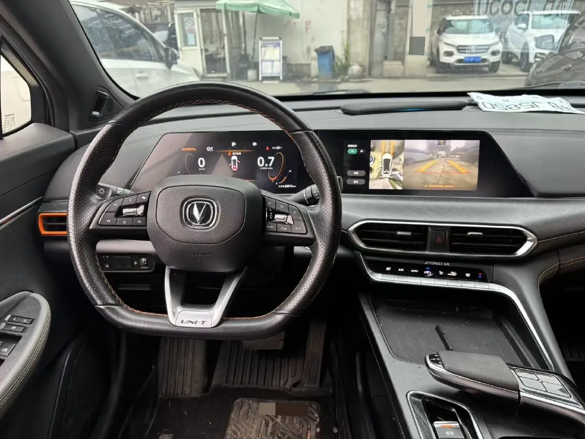 2022 ChangAn UNI-T 1.5T 188HP L4 7DCT,autocango,china used car exporter,china ev exporter,chinese used car exporter,chinese used ev exporter