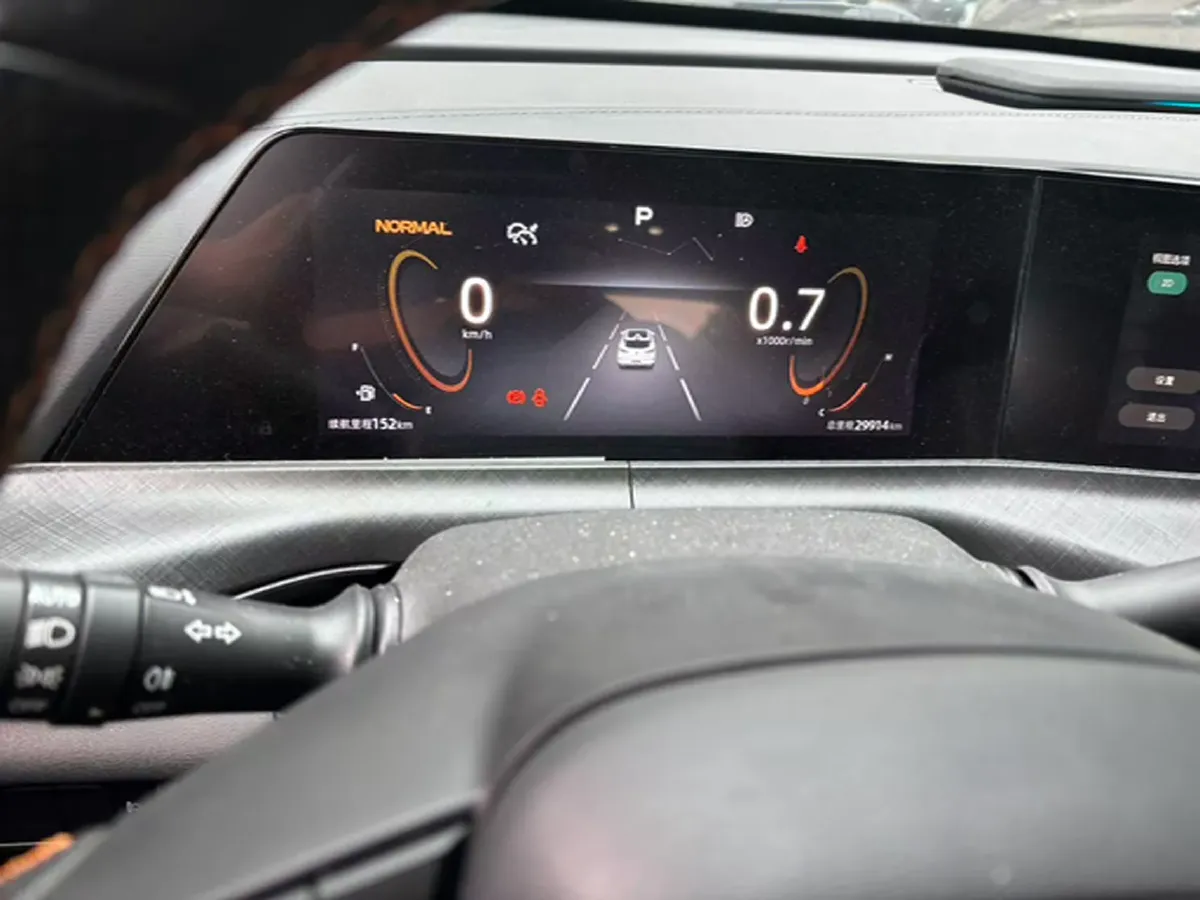 2022 ChangAn UNI-T 1.5T 188HP L4 7DCT,autocango,china used car exporter,china ev exporter,chinese used car exporter,chinese used ev exporter