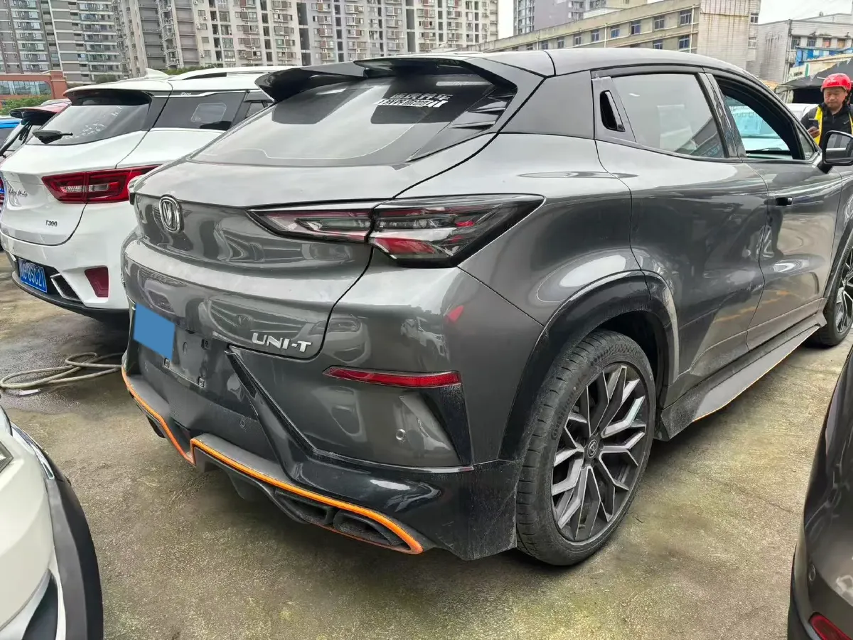 2022 ChangAn UNI-T 1.5T 188HP L4 7DCT,autocango,china used car exporter,china ev exporter,chinese used car exporter,chinese used ev exporter