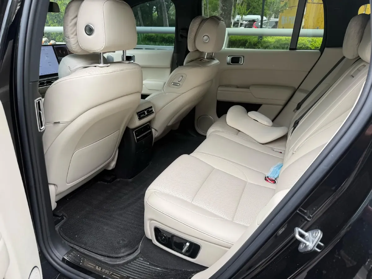 2023 Hyundai Palisade 3.5L 272HP V6 8AT,autocango,china used car exporter,china ev exporter,chinese used car exporter,chinese used ev exporter