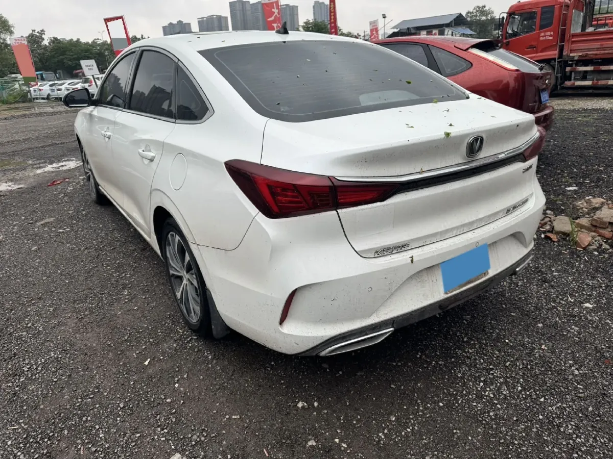 2021 ChangAn Eado 1.4T 160HP L4 7DCT,autocango,china used car exporter,china ev exporter,chinese used car exporter,chinese used ev exporter